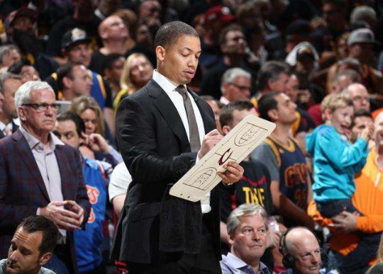  篮网主教练下课助教暂代帅位  