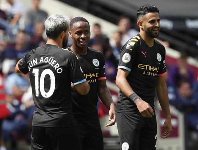  那不勒斯锋霸戴帽独挽狂澜  