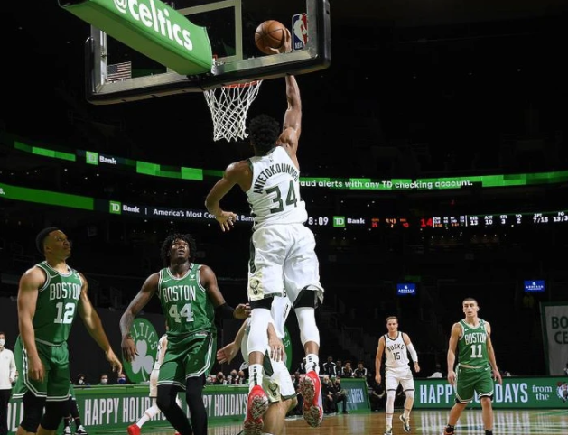  塔图姆绝杀助绿军登顶东部  