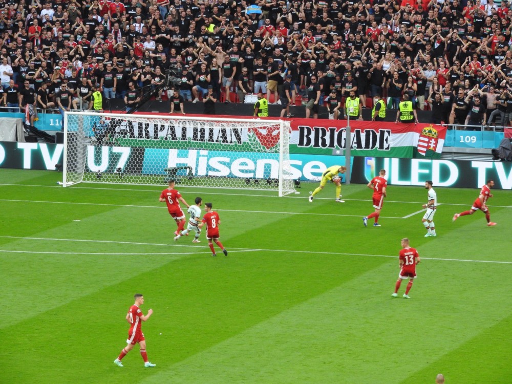 28, 兰斯门将神扑零封对手创纪录  